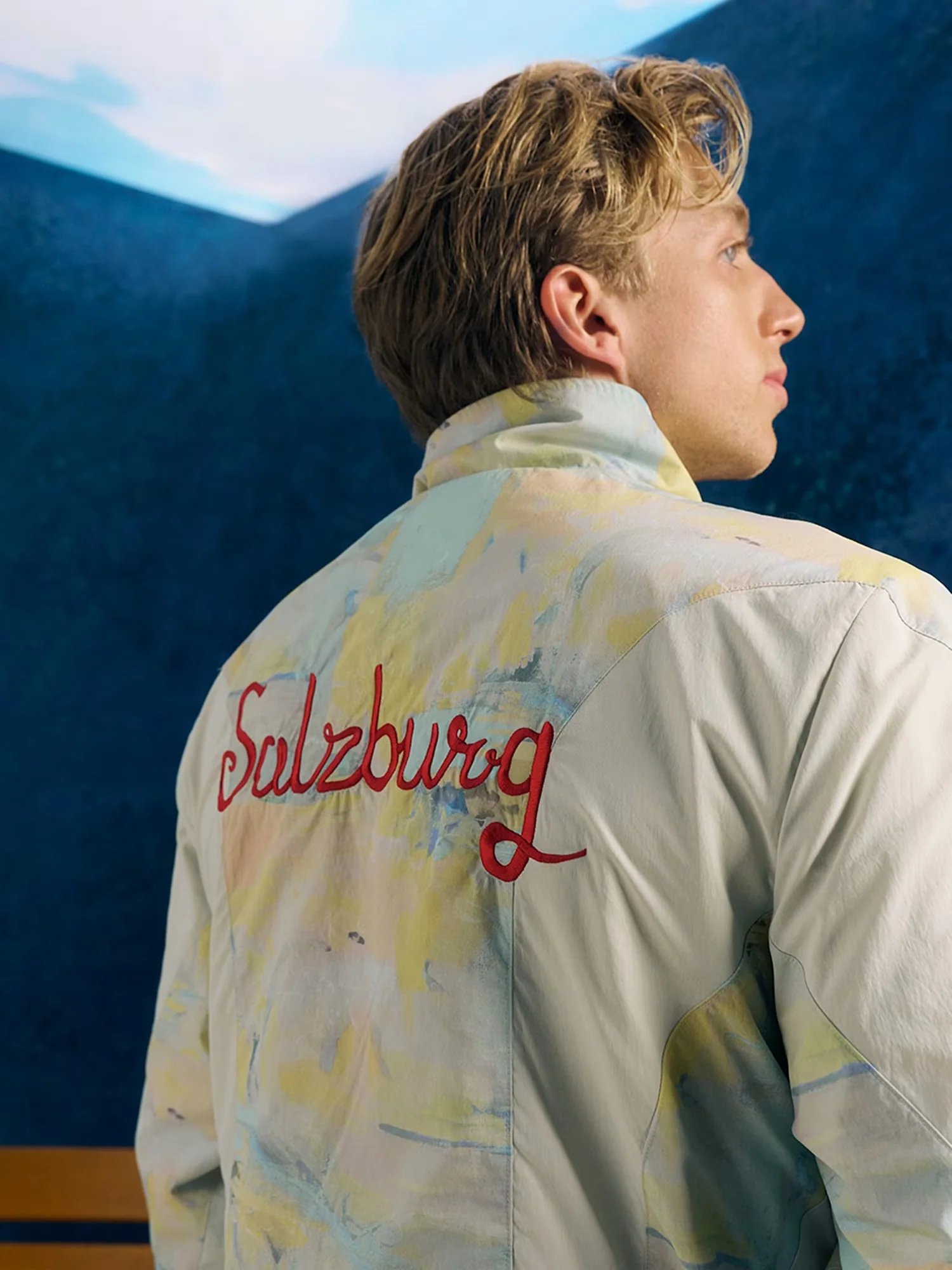 FC Red Bull Salzburg REVERSIBLE JACKET [Frosted Ivory/PUMA Red	] - Image 6
