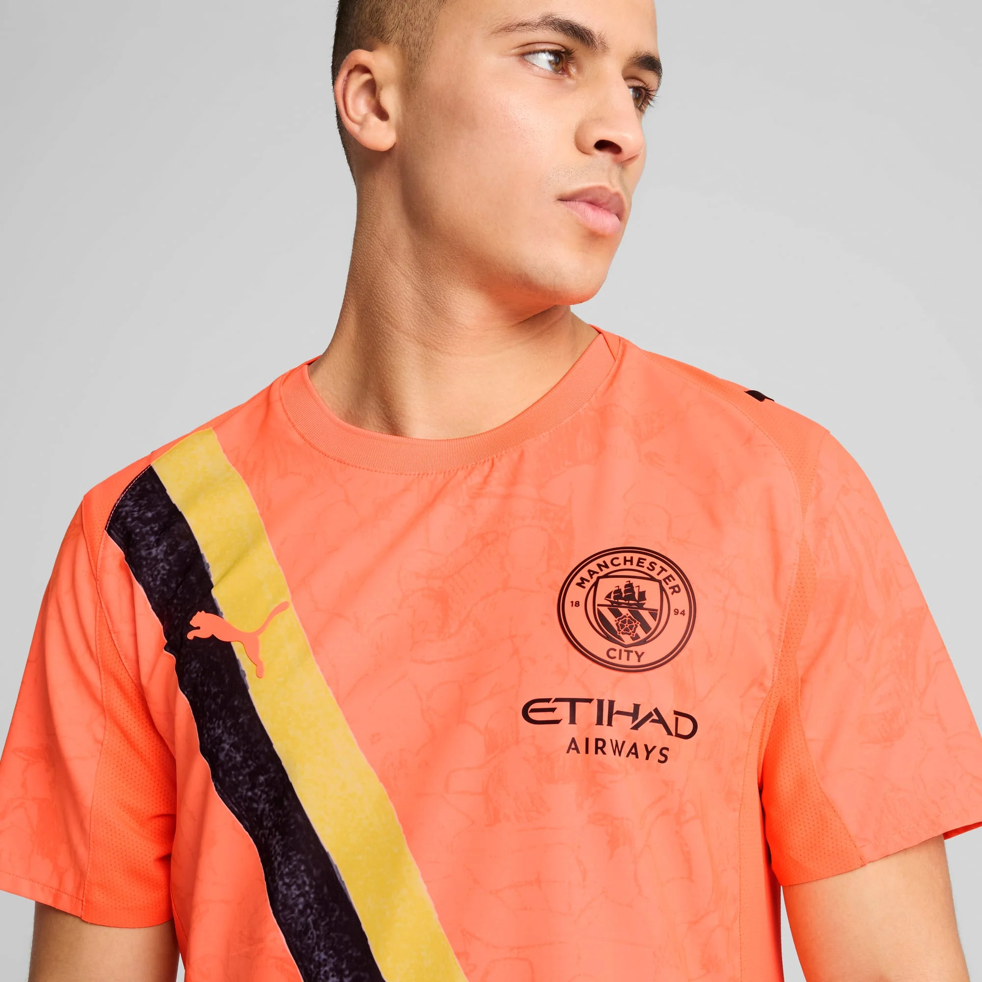 Man City FC Jersey Authentic [box] [Neon Sun/PUMA Black] - Image 4