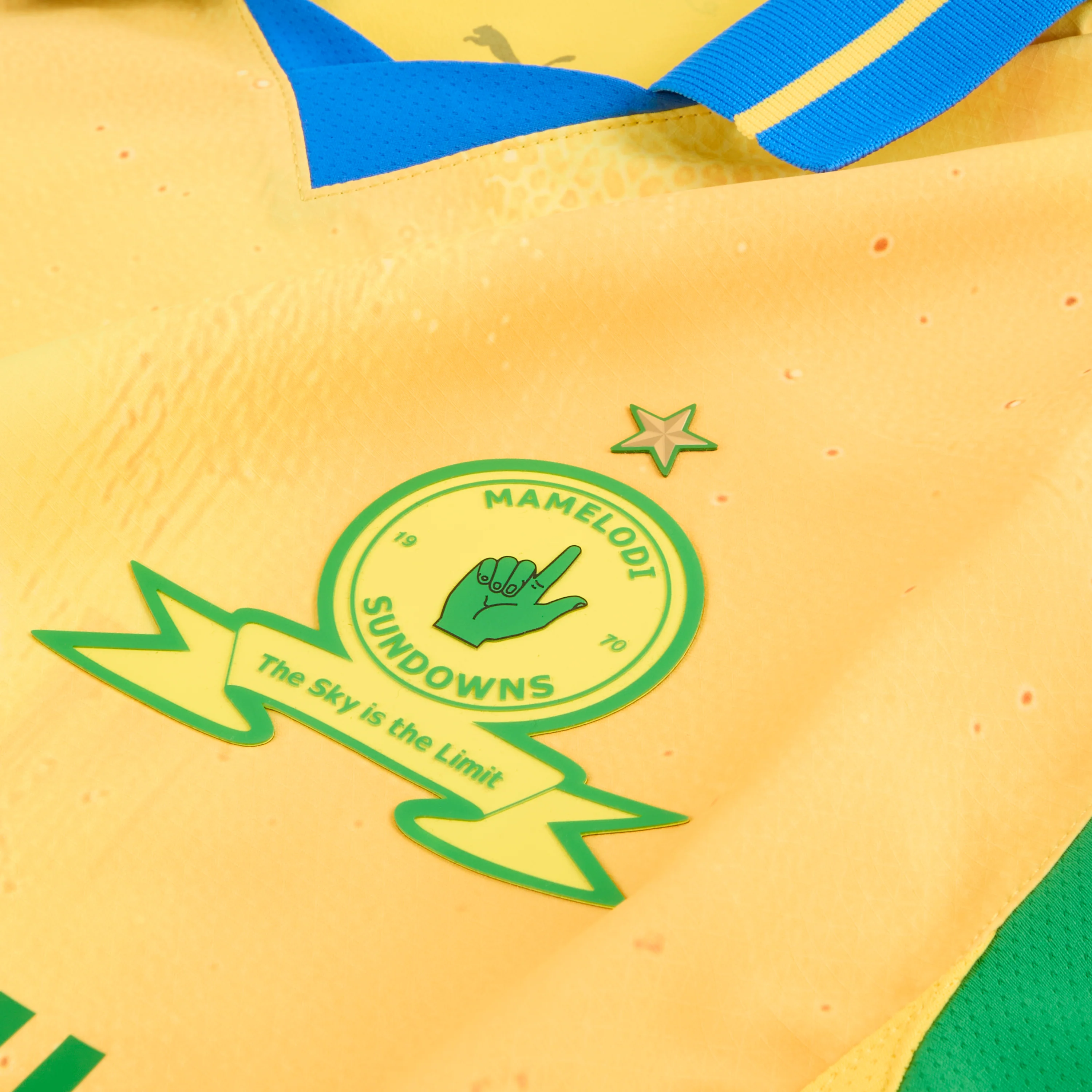 Mamelodi Sundowns F.C JERSEY AUTHENTIC [box][Pelé Yellow/Fast Green] - Image 5