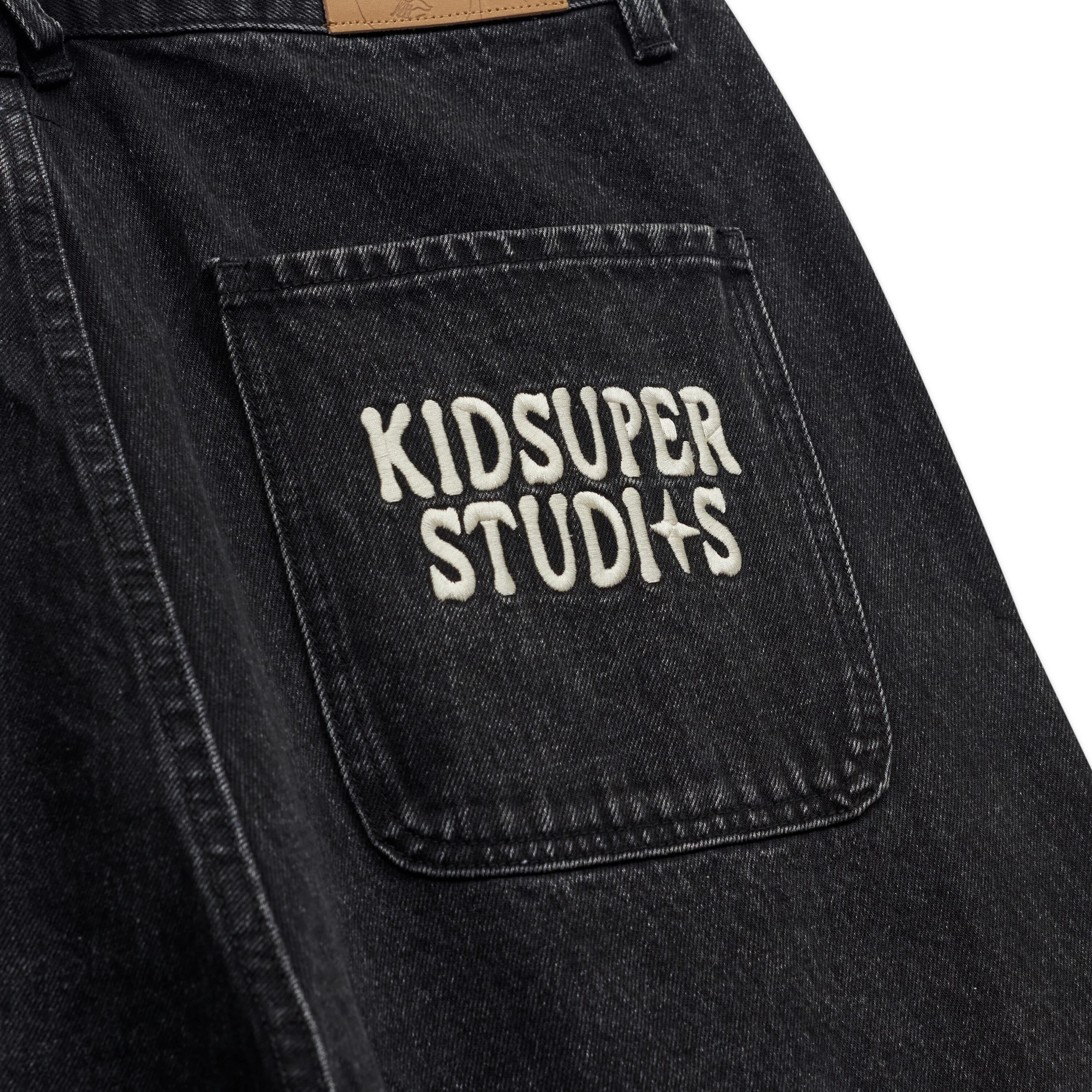Patches Denim Short [Black] - Image 3